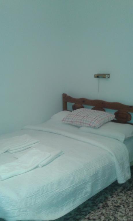 Manoleas Rooms To Let Леонідіон Номер фото